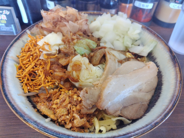 「ジャンクな　まぜそば980円」@横浜家系ラーメン やまふじ家 野田店の写真