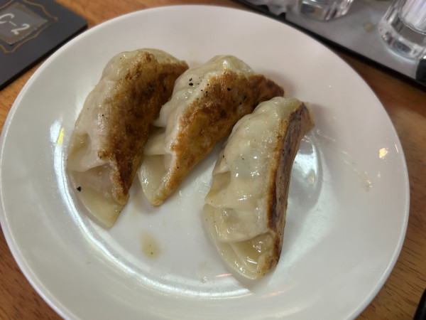 「餃子　360円」@中国料理 龍門の写真