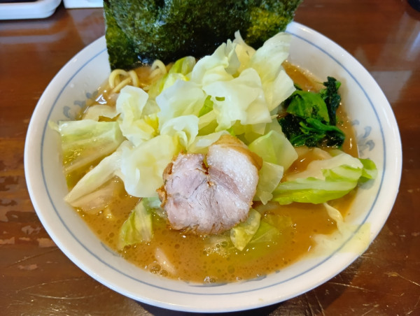 「キャベツラーメン」@横浜家系ラーメン 中島家の写真