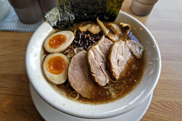 「特製中華そば」@肉汁らーめん 公 kimiの写真