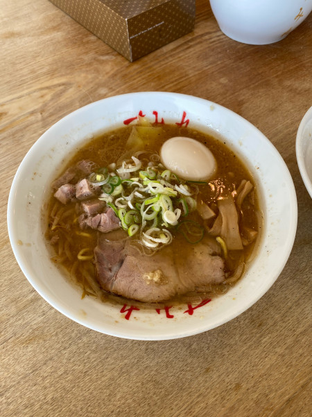 「半ラーメン（味噌)」@すみれ 札幌中の島本店の写真