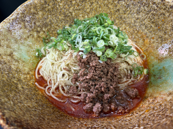 「汁なし担々麺　８００円」@広島汁なし担担麺専門店 弘華の写真