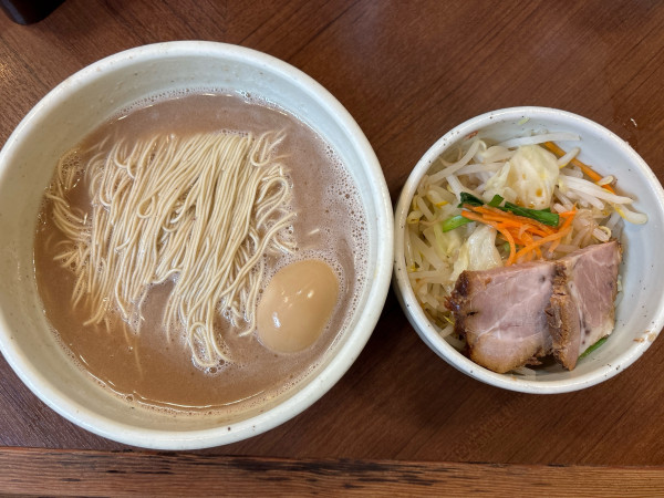 「博多風ラーメン味玉子　プレーン」@麺処 一笑の写真