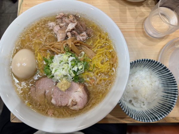 「味噌ラーメン（大盛）味玉➕ちょいライス」@三ん寅の写真