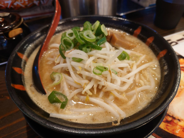 「味噌ラーメン(チャーシューなし)1030円」@高なべの写真