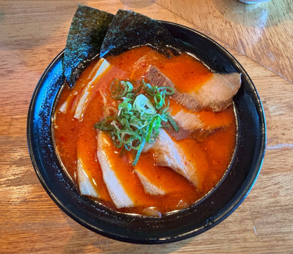 「辛味噌+ダブルチャーシュー」@波飛沫 本店の写真