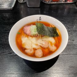 ワンタンメン醤油