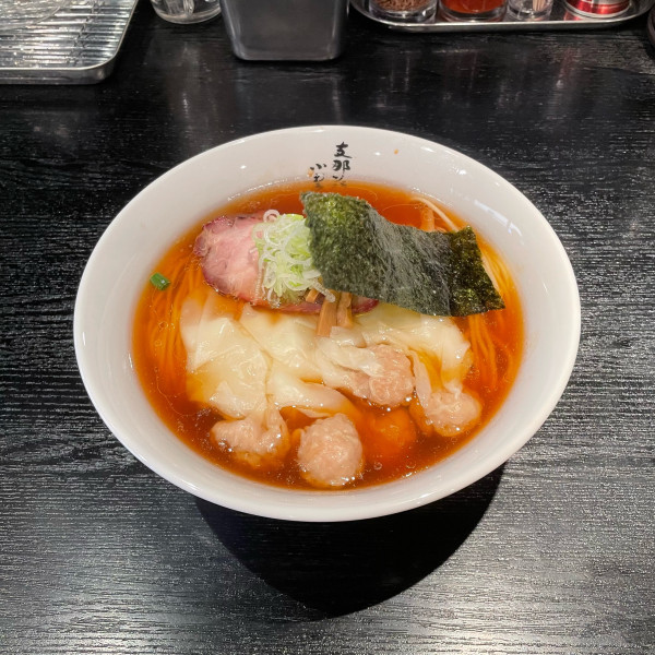 「ワンタンメン醤油」@支那ソバ 小むろの写真