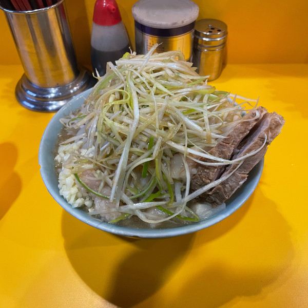 「小ラーメン+ネギ」@ラーメン二郎 八王子野猿街道店2の写真