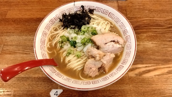 「煮干そば_900円」@煮干中華そば専門 煮干丸の写真