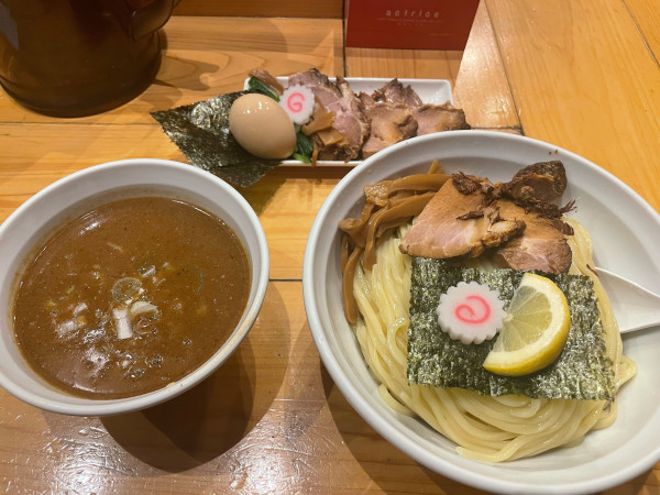 「特製濃厚煮干つけ麺（特盛）」@つけめん 蕾 本家の写真