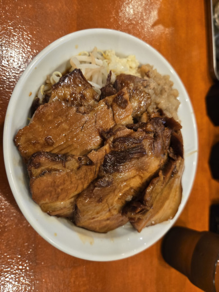 「豚ラーメン＋肉増」@マシマシスタンド 豊田店の写真