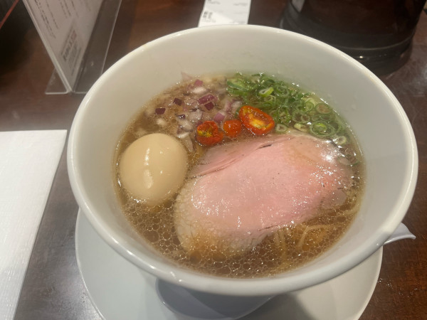 「醤油味玉+貝の和え玉」@らぁ麺 はつ穂の写真