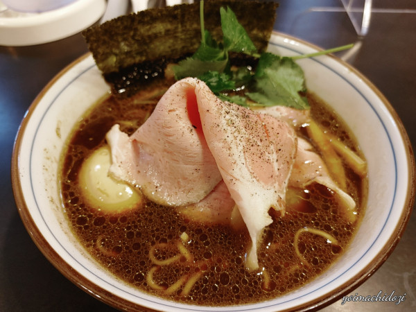 「四つ葉ブラック」@中華そば 四つ葉の写真