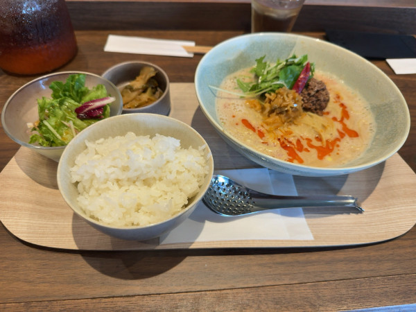 「担々麺」@担々麺&麻婆豆腐 FARO 小牧弥生町店の写真