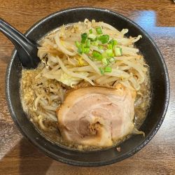 焦がし味噌ラーメン（大盛）もやし増し