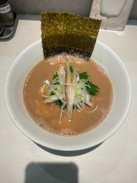 「らぁめん(940円)」@ナナメ上をゆくの写真