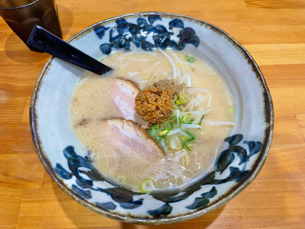 「あごだし白湯らぁめん」@麺家 ひばりの写真