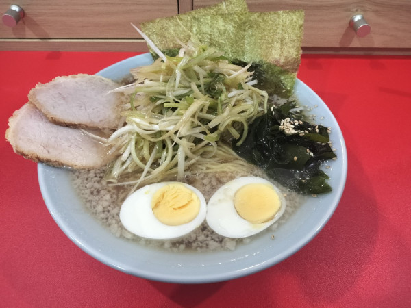 「【定番】特製ラーメン(ネギ)」@ラーメンショップ マルナミ 川口店の写真