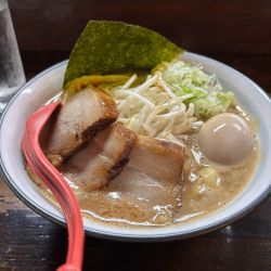 豚ラーメン　味玉