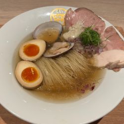 味玉「はまぐり×濃厚ペースト」塩の魚介らぁめん