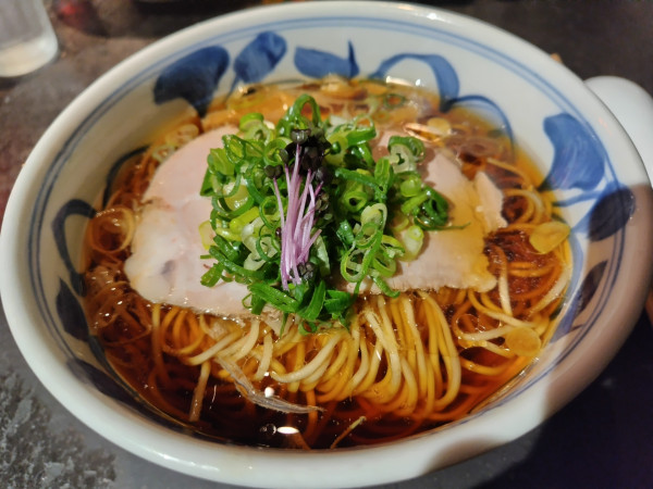 「REGULAR(生姜醤油ラーメン) ※細麺&並盛」@駄目な隣人の写真