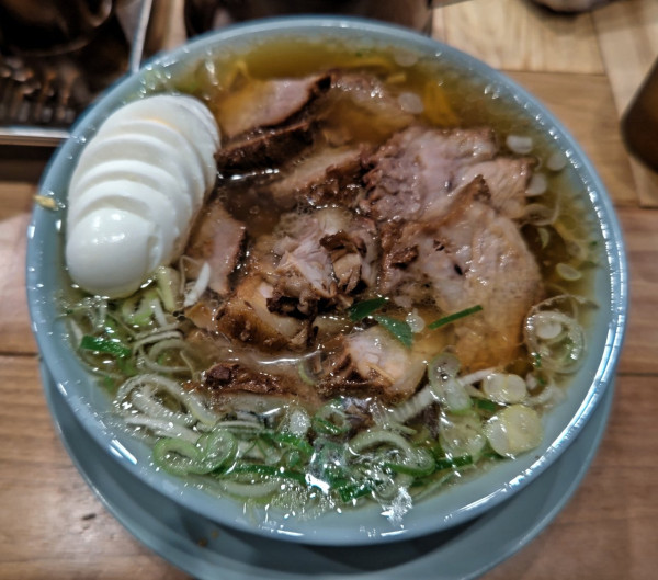 「チャーシューメン+茹で卵スライス」@シンちゃんラーメンの写真
