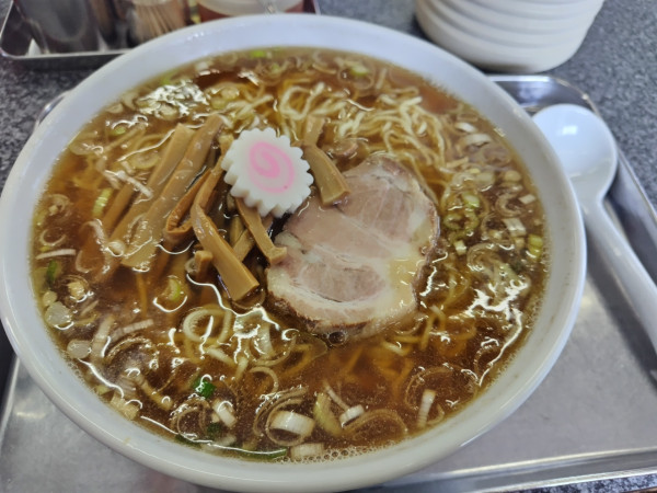 「中華そば(中盛)」@東京らぁめんちよだの写真