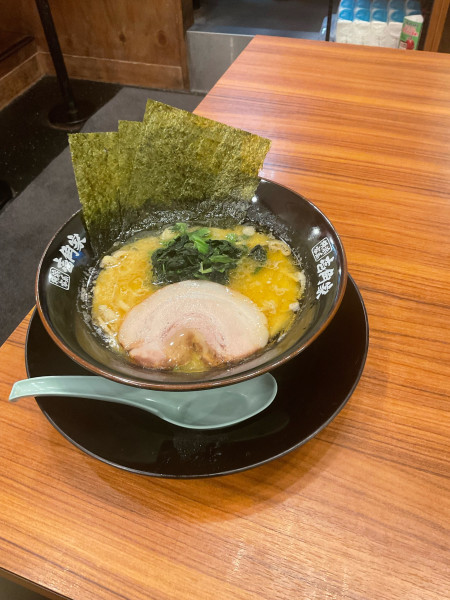 「ラーメン(半麺)」@横浜家系ラーメン 壱角家 錦糸町店の写真