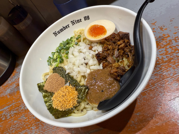 「まぜそば」@麺Dining Number Nine 09の写真