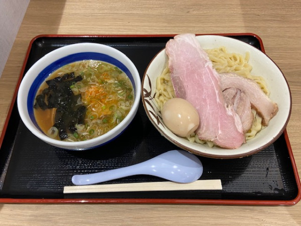 「特製肉ざる・中盛」@松戸富田製麺 ららテラス北綾瀬店の写真