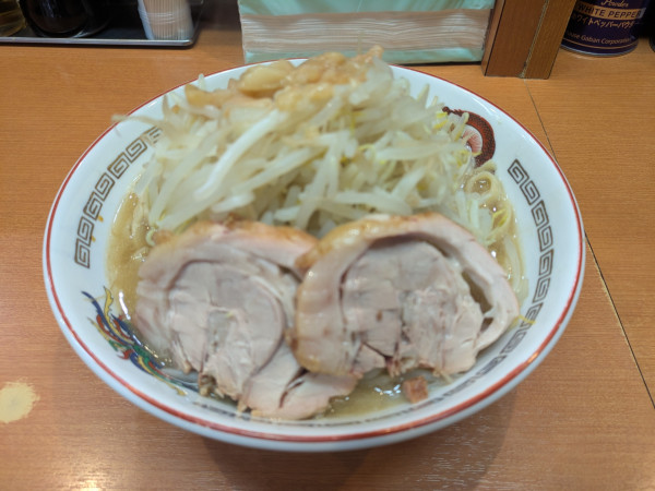 「小ラーメン（ニンニクヤサイアブラ）」@ラーメン豚山 大塚店の写真