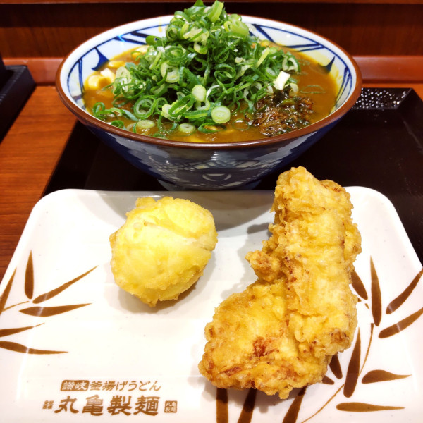 「カレー（￥640）+かしわ天（￥210）+半熟卵天（￥150」@丸亀製麺 ウィングキッチン京急蒲田店の写真