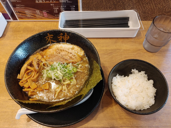 「來神ラーメン　ランチセット　1000円」@一途一麺 來神の写真