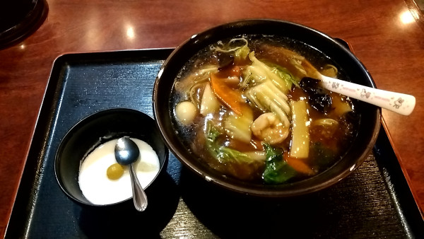 「五目そば（麺類セット１，０５０円）」@香港料理 明記の写真