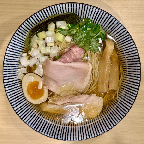 「煮干そば白醤油」@中華そばよしかわ 西荻窪店の写真