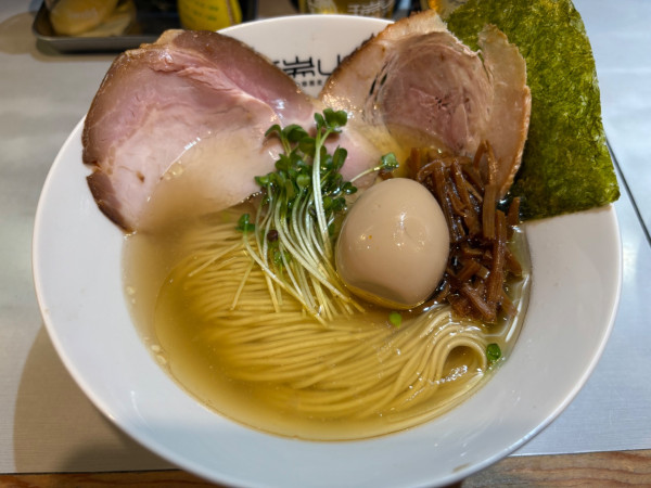 「しおそば900円+瓶ビール(中瓶)600円」@中華蕎麦 瑞山(ZUIZAN)の写真