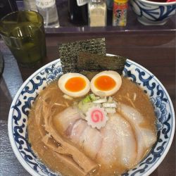 濃厚東京駅ラーメン1250円