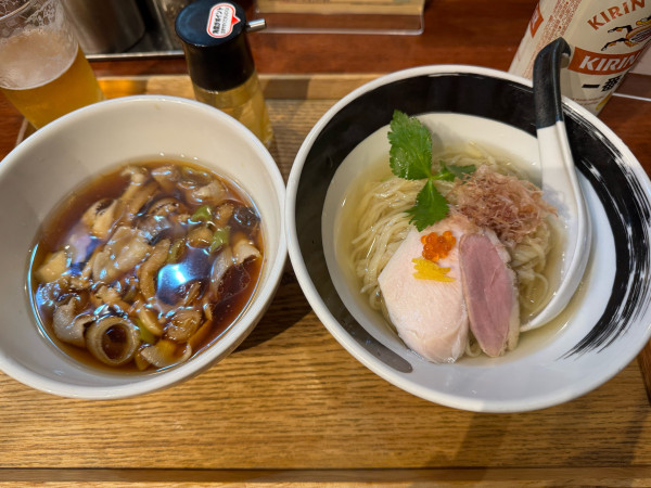 「節ときのこの醤油つけそば」@麺処しろくろの写真