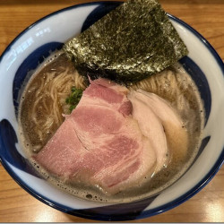 淡麗煮干そば 醤油(900円)