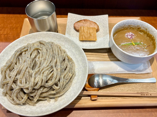 「【限定】弩濃厚カレーつけめん 中」@手打式特級多加水 御影麺 鏑矢の写真