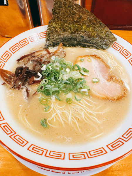 「長浜らーめん」@博多長浜らーめん 六角堂 橋本店の写真