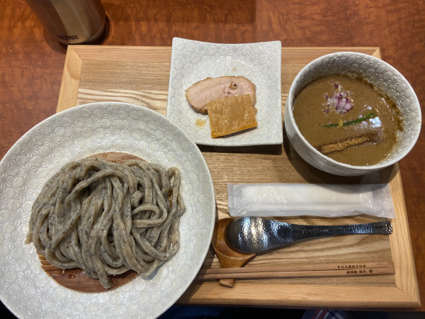 「御影つけめん」@手打式特級多加水 御影麺 鏑矢の写真