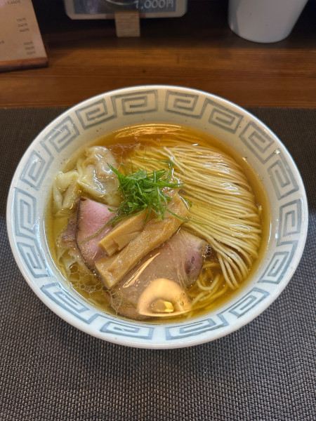 「dashiわんたん塩そば」@鈴鳴食堂 三番館の写真