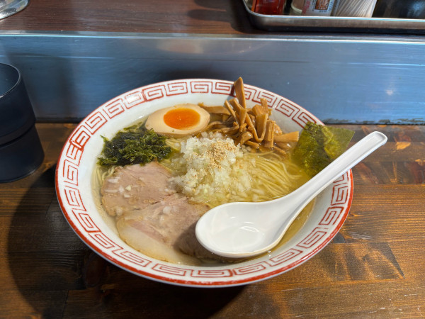 「塩ラーメン　900円」@中華そば専門店 びんびん亭 瑞穂店の写真
