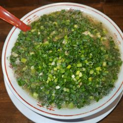 豚骨ラーメン+チャーシュー+ネギ+替玉2回