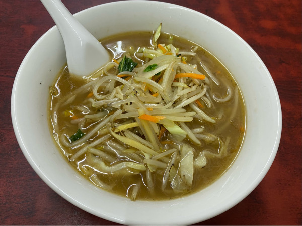 「タンメン（麺固め・800円）」@秀華楼の写真