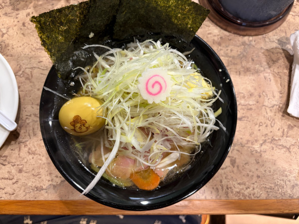 「鶏タンメン全部のせ」@トリウソツカナイの写真