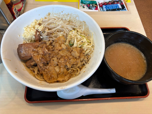 「トロ豚ガッツJIRO」@大勝軒てつの写真