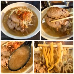 ラーメン小 990円ヤサイ少めニンニクアブラ